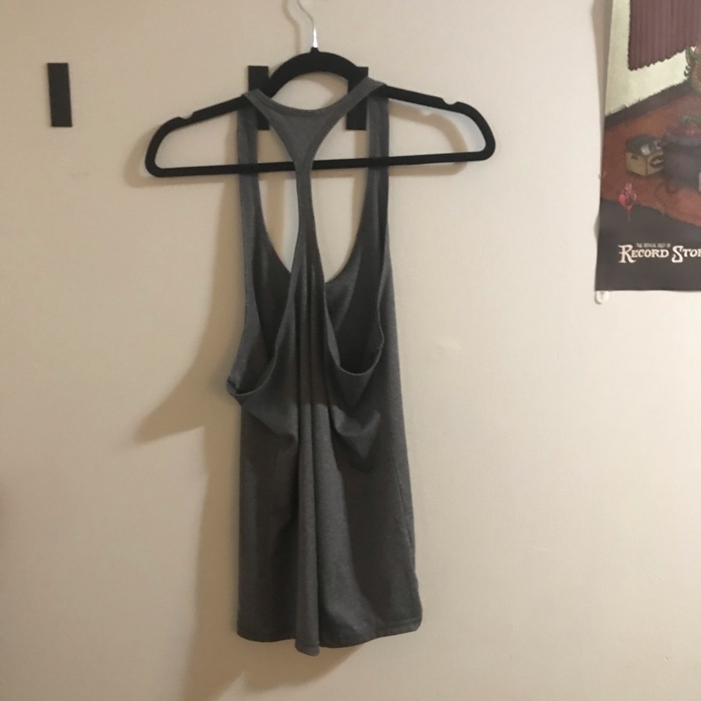 Workout Tank - Picture 4 of 5